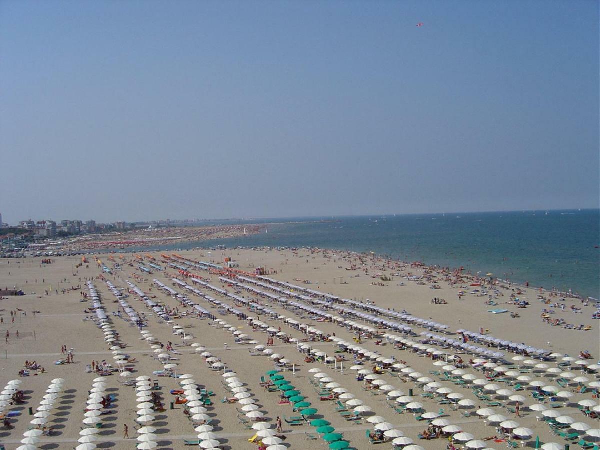 Dena Chalets - Lido Di Spina At The Beach Exterior photo